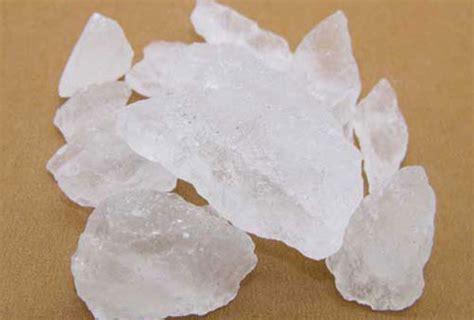 脚气拿什么泡脚好,石榴皮泡脚治脚气