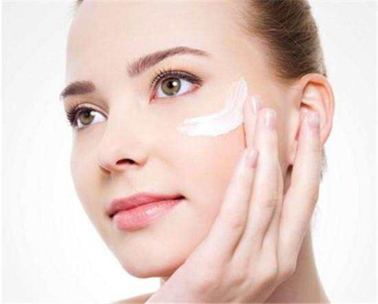 眼霜怎么使用才是正确的方法,如何使用眼霜的正确用法