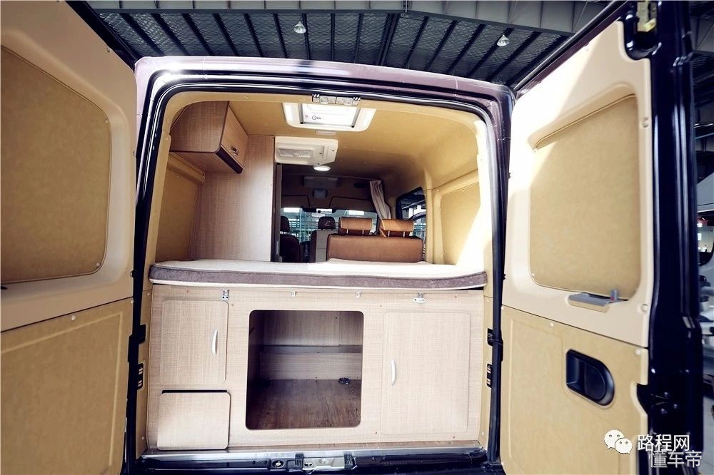 东风御风柴油手动挡房车带卫生间,德兴东风房车