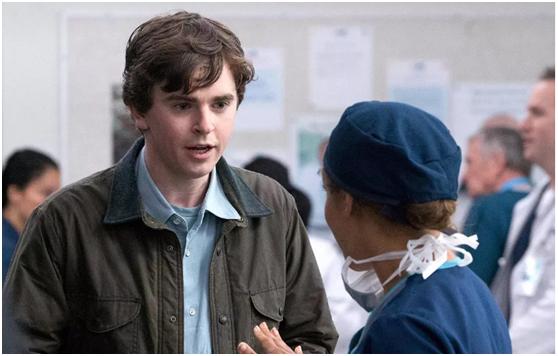 甩了《翻译官》十条街，这才是我想看的职业剧