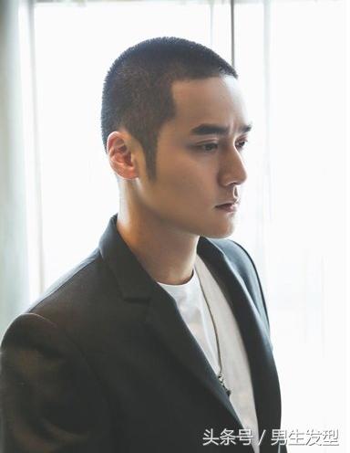 男生自己剪寸头怎么弄,男生m型发际线剪寸头