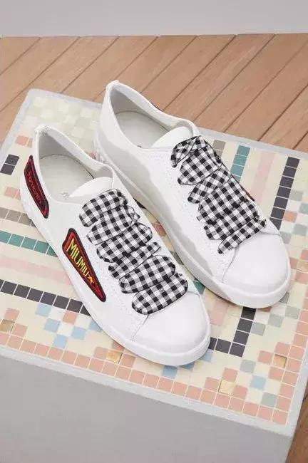 春夏小白鞋新款2022爆款百搭,百搭厚底小白鞋春夏