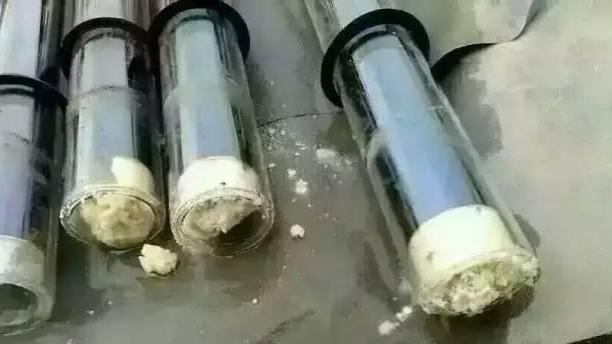 空气能热水器和太阳能连一起原理,太阳能热水器与空气能热水器价格