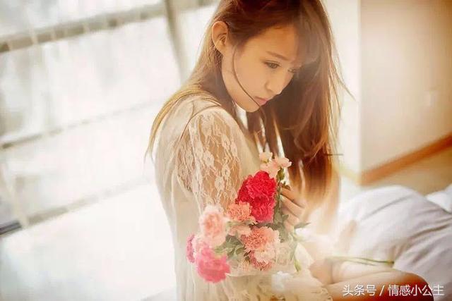 这4个方法告别你的尬聊,给大家分享4种高情商的聊天技巧