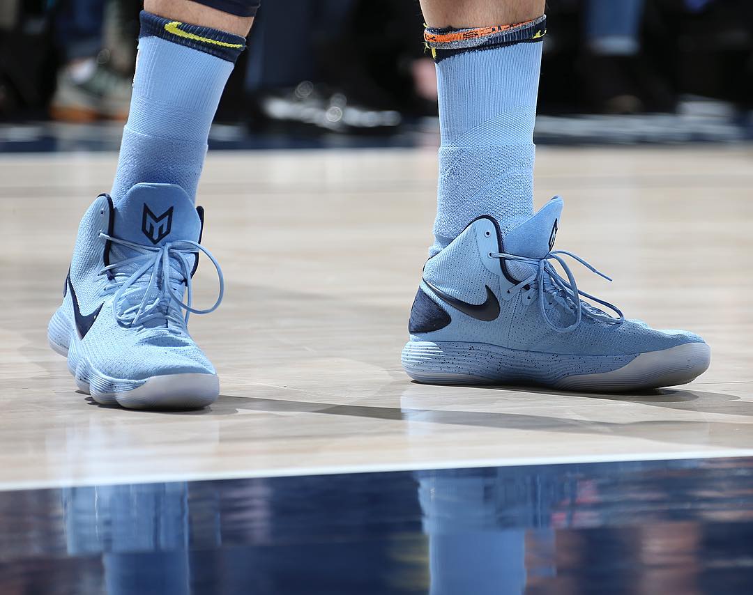 勒布朗最新战靴,勒布朗创造纪录