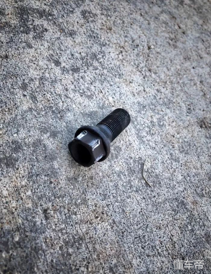 自己动手丰衣足食！M4排气阀门控制器DIY,清洗刹车详解！