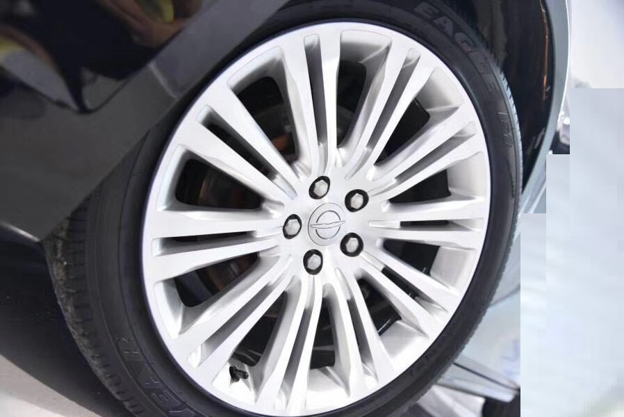 米其林18565r15轮胎都在什么价位,24555r19轮胎米其林多少钱一个