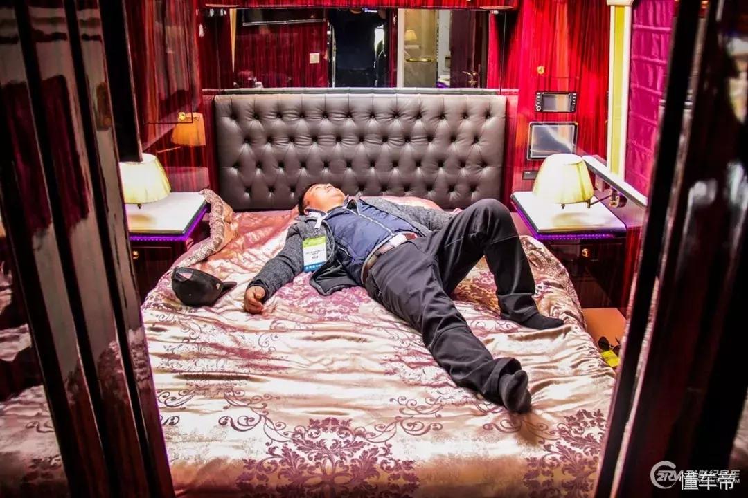 一辆保时捷大约值多少钱,一辆保时捷跑车多少钱