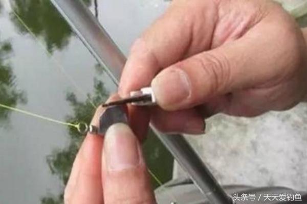 钓鲫鱼有风浪怎么调漂,有风浪的大湖面怎么调漂