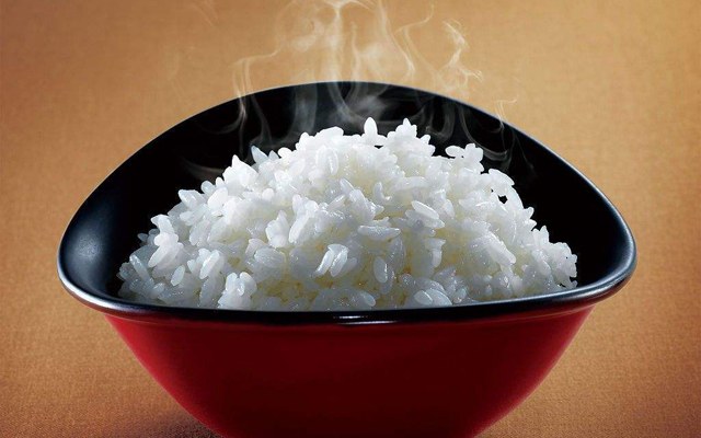 米饭夹生了怎么处理,做饭米粒夹生怎么办