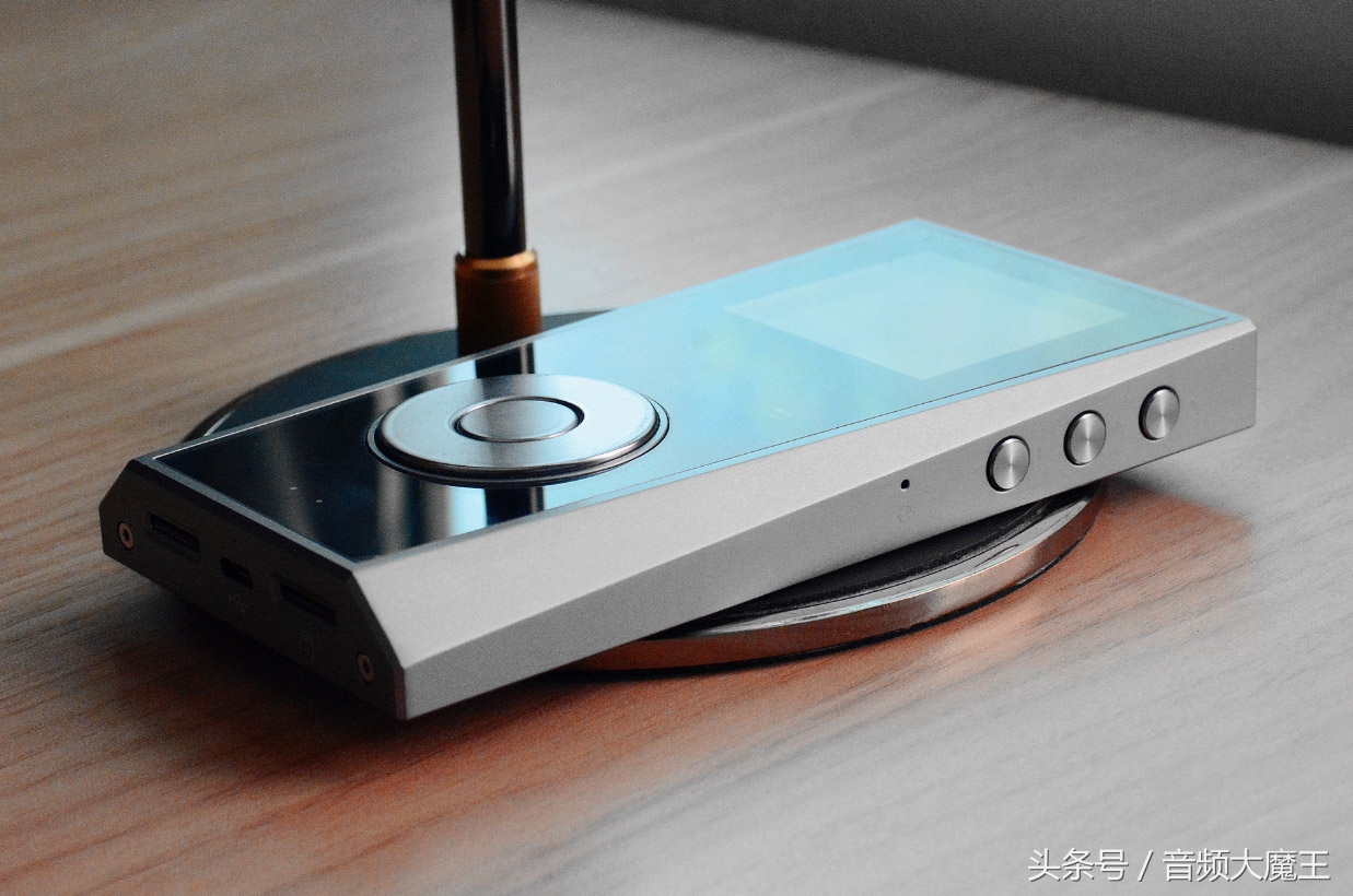 价格对飙iphoneX享声参考级移动旗舰*放播**器MR1评测