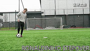 50种个人足球技巧训练,100个足球过人技巧gif