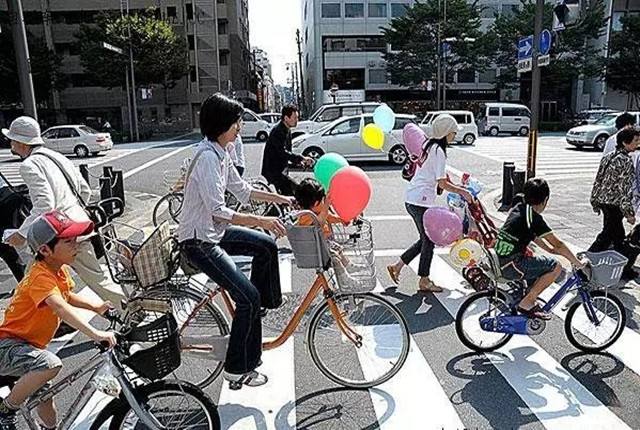 日本很闹心，数千人才为中国服务，来华的日本人：当叛徒也不后悔