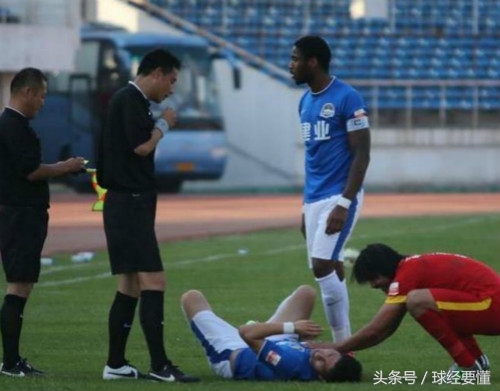 都是裁判惹的祸？1张红牌改赛果，大连一方3分变1分其实更应反省