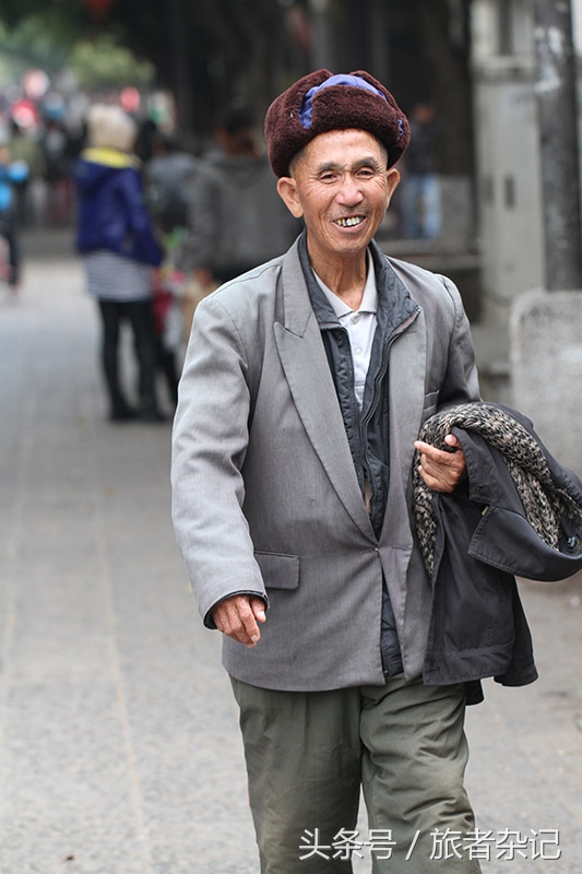 云南建水街头人文摄影2013——佳能7D的影像