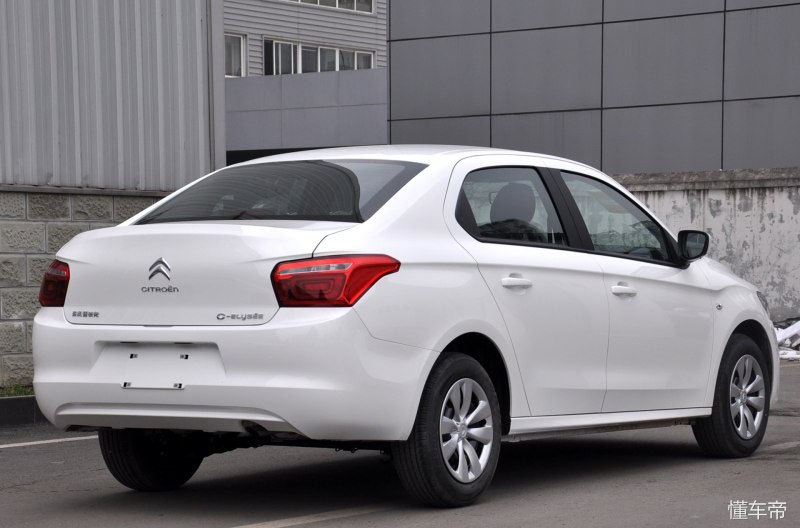 爱丽舍捷达桑塔纳,老款捷达对比桑塔纳爱丽舍