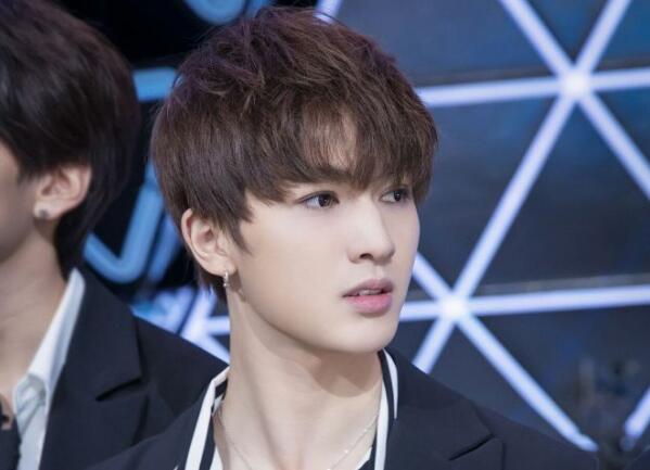 跑男范丞丞一眼认出蔡徐坤,偶像练习生朱正廷蔡徐坤范丞丞