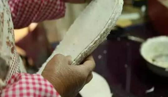 旧衣服不想穿给老人家穿可以吗,家里不穿的旧衣服忌讳