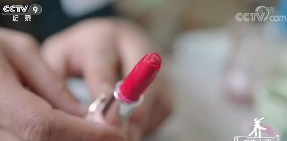 千万不要入手的化妆品,这些化妆品你还敢用吗