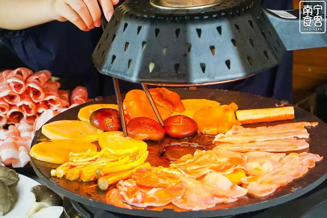 自助旋转火锅南宁,功能火锅南宁