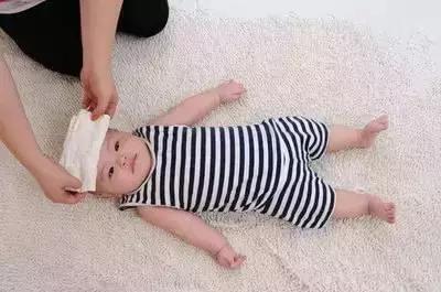 孩子吃活蝌蚪怎么办,发烧把小蝌蚪吃进去有什么危害