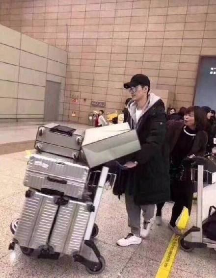 张翰机场搞笑 (张翰机场搞笑事件)
