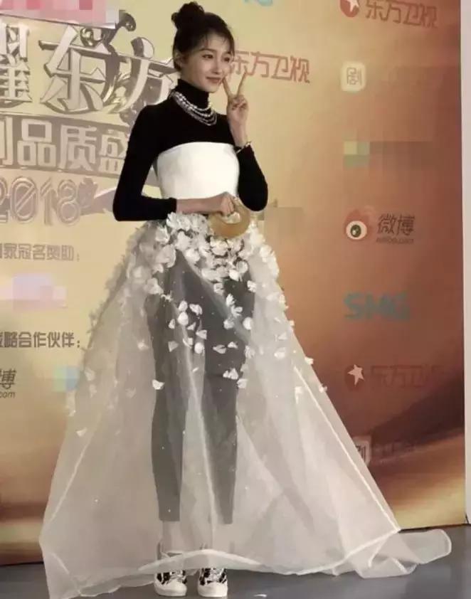 关晓彤为什么看起来很土,关晓彤为什么看起来有点土