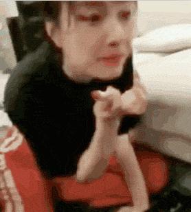 女生口红断了怎么安慰,口红断了怎么涂