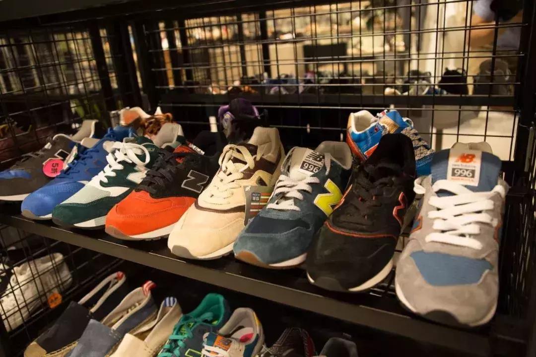 香港prada特卖,香港打折特卖活动