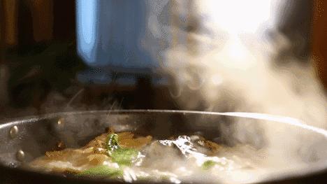 兰州拉面青椒牛肉盖浇面的做法,牛肉汤面重庆小面汤料配方