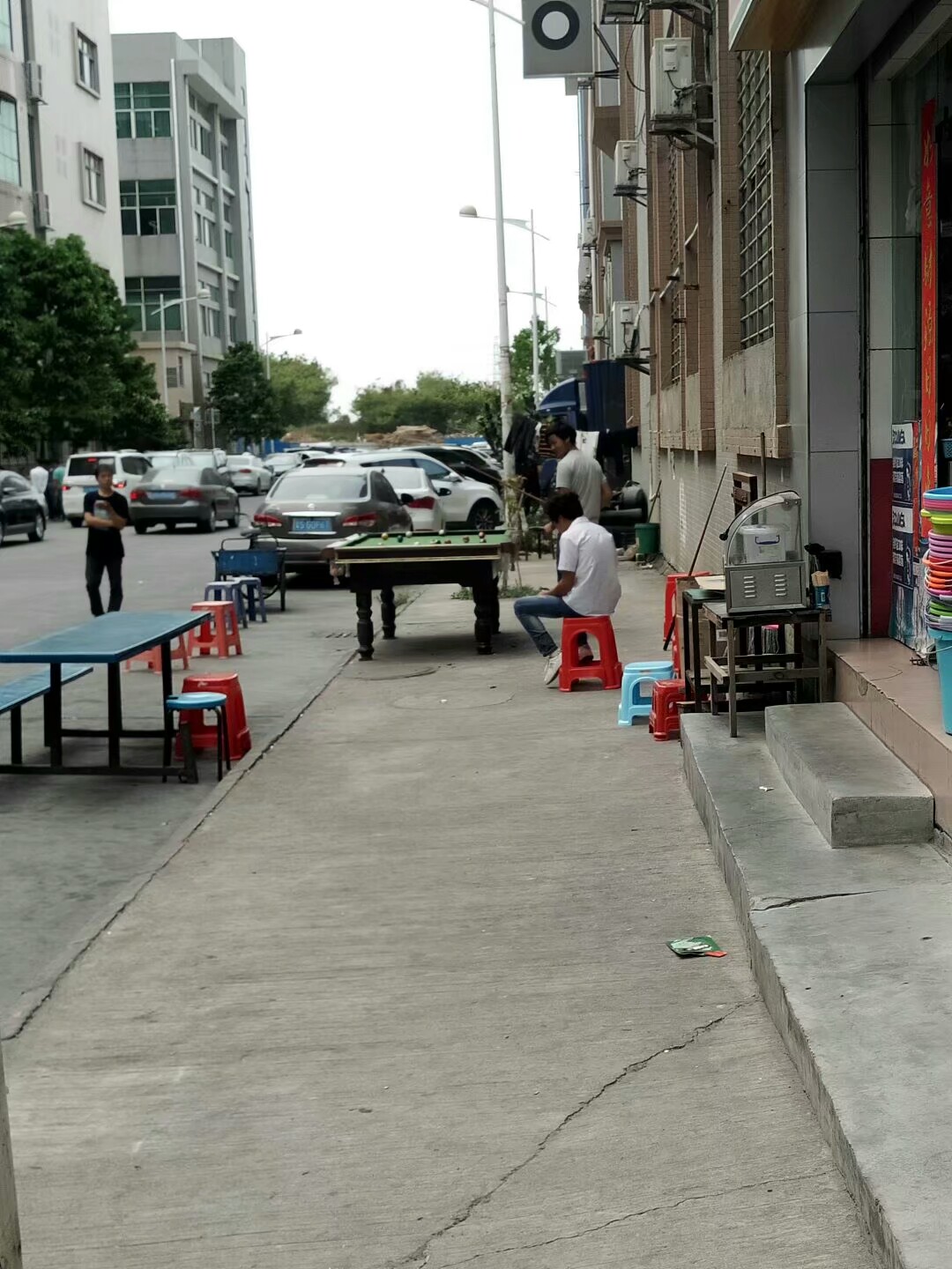 东莞长安镇有哪些工厂招聘,东莞长安工厂招工最新视频