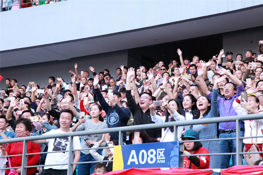 5.12汶川地震纪念晚会,2008年汶川地震香港明星捐款晚会