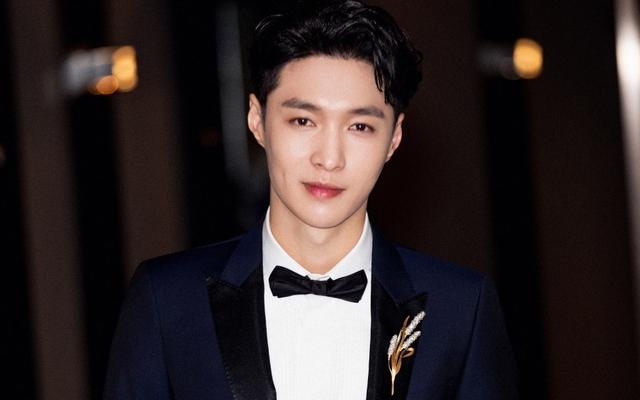 爱豆不当明星适合的职业,你爱豆不混娱乐圈了会干嘛