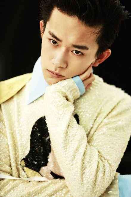 易烊千玺与李宇春谁的名气大 (易烊千玺谈李宇春)