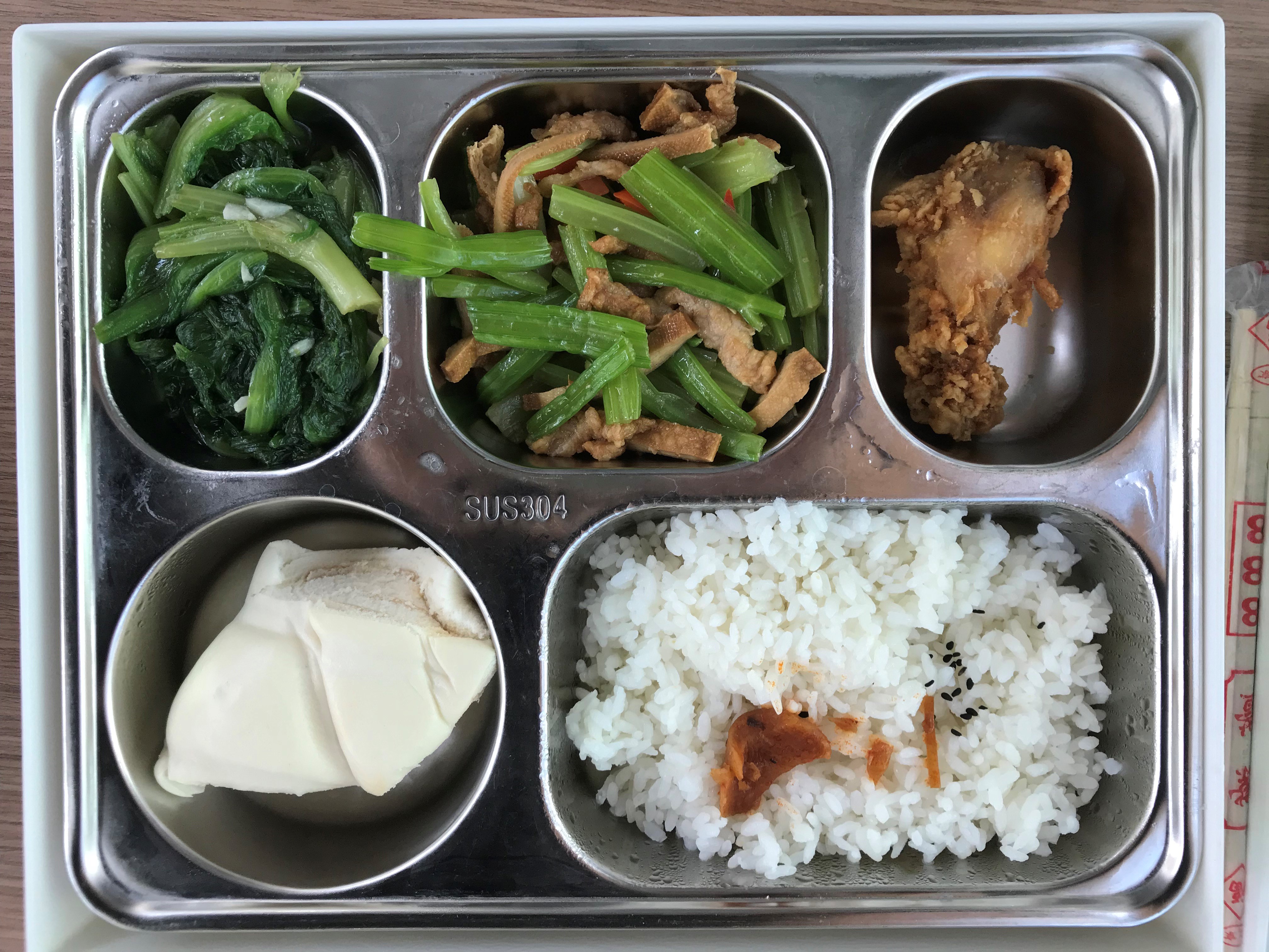 2.0新迈腾保养费用明细,大众迈腾10000公里保养项目及价格