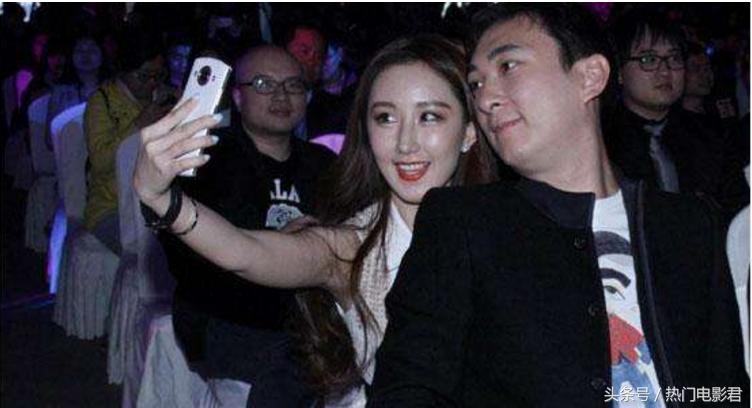 中国有哪些明星持有黑卡,哪个明星有黑卡