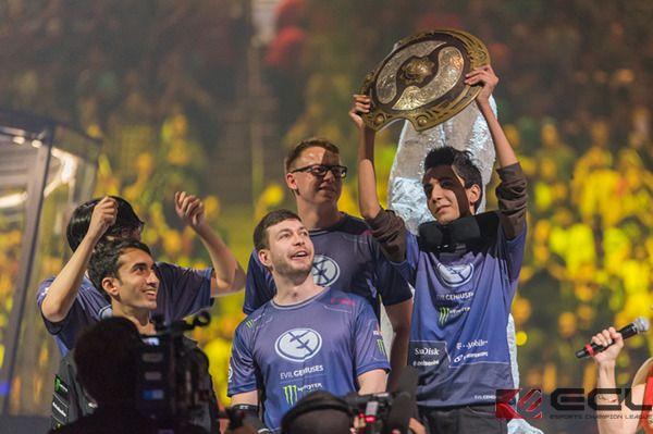 犀渠玉剑良家子白马金羁侠少年,犀渠玉剑良家子完整版