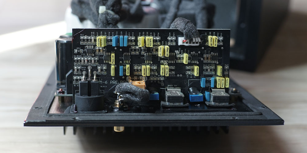 洛曼之声Emotiva 6S有源音箱！同级别性价比非常高的音箱