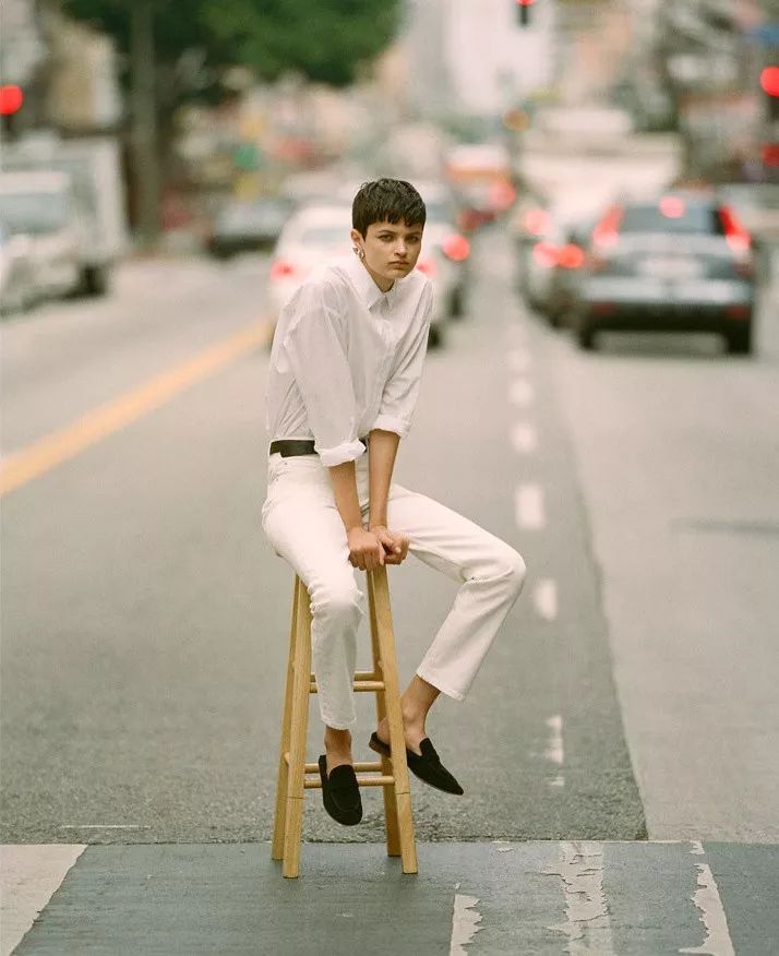 跆拳道白腰带的正确系法简单视频,带金属扣的腰带系法蝴蝶结慢动作