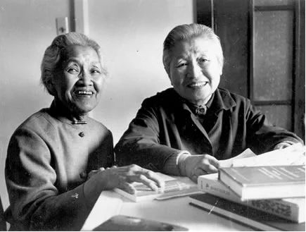 面对产科医生不许结婚生子的无理规定，她说：那我就一辈子不嫁！