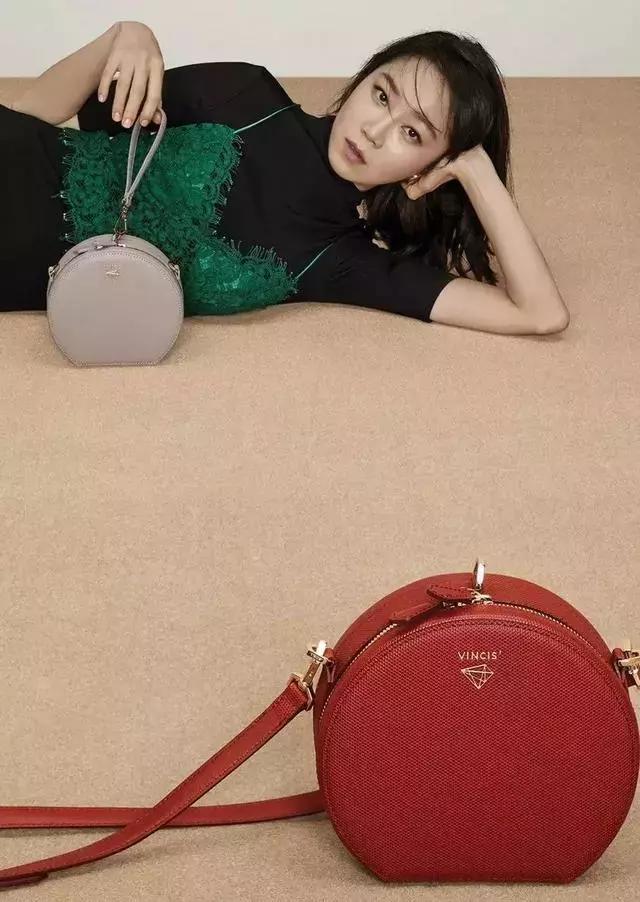 北京女子图鉴送包,北京女子图鉴背着假包