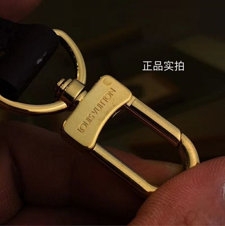 LV离职柜姐：为什么你看见的LV包，细节都对了，但却可能也是高仿