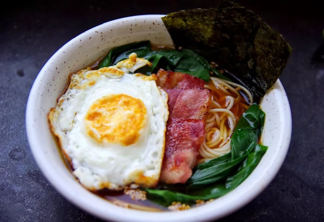 怎么煮泡面面最好吃,如何只用方便面条下一碗好吃的面