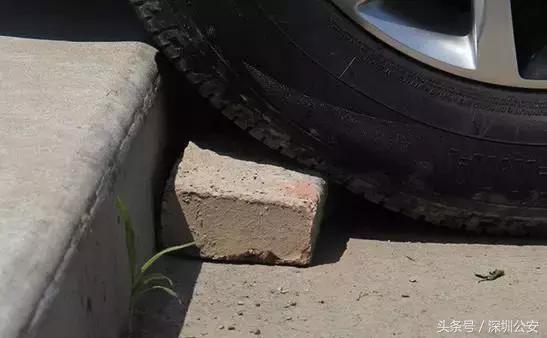 汽车托底自救方法,爬坡一时爽