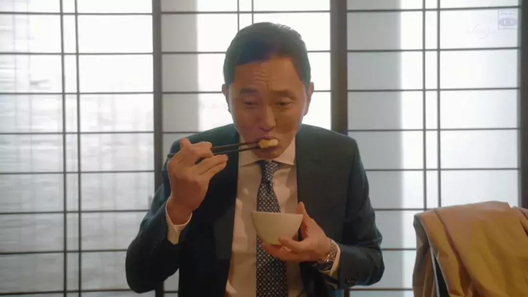 豆瓣9.6，岛国这种深夜剧为什么随便吃吃就能口碑逆天