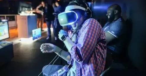 杜蕾斯营销经营模式,杜蕾斯跨界营销