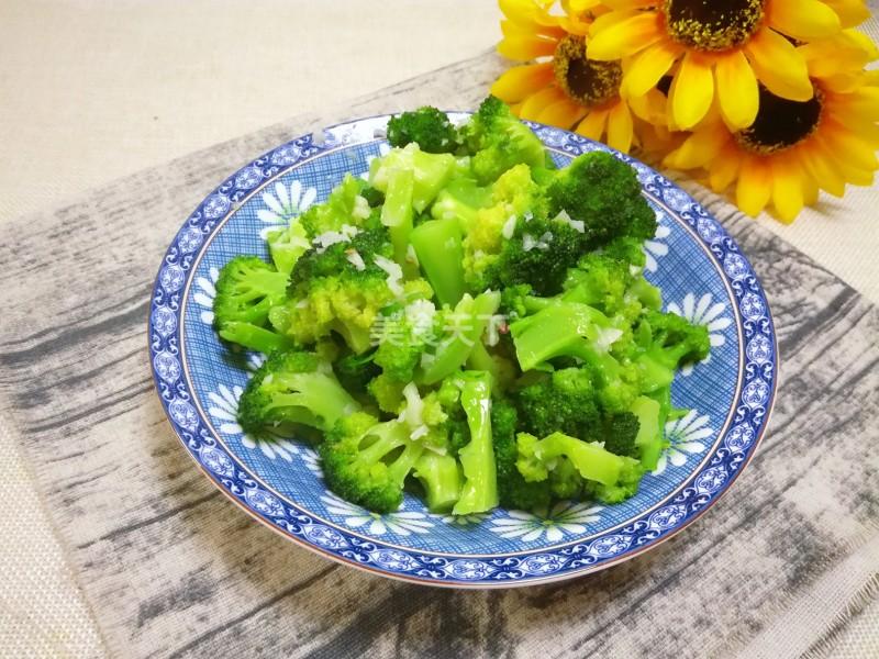 西兰花如何做好吃简单家常,西兰花怎么做才好吃家常做法