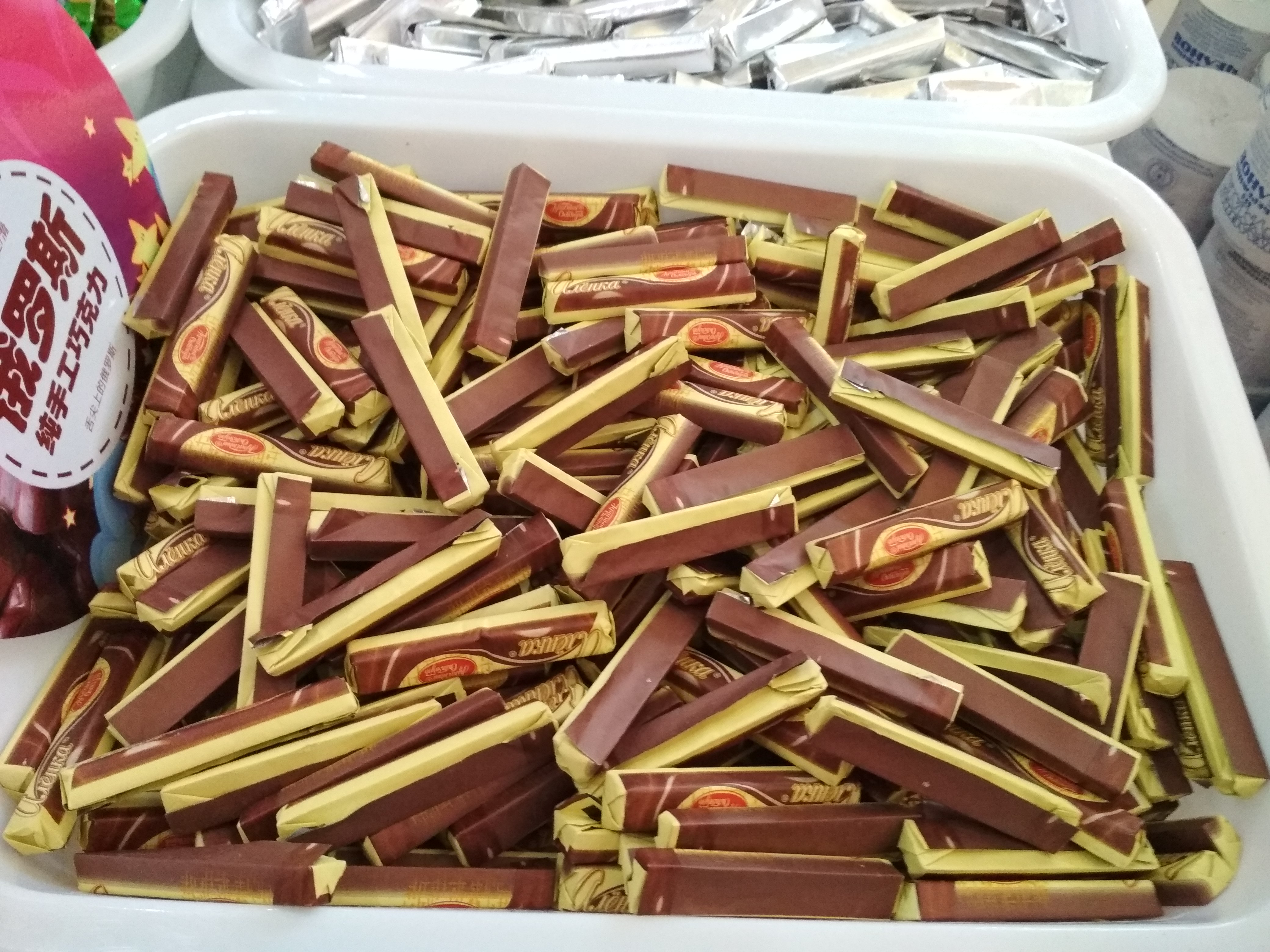 上天堂下苏杭不如这里灯火辉煌城中一萌宠出没比光头强可爱