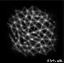 林允梳妆台,林允化妆品惊呆全场