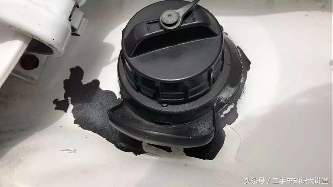 他长途奔袭1200公里，却买到一台重大事故车！